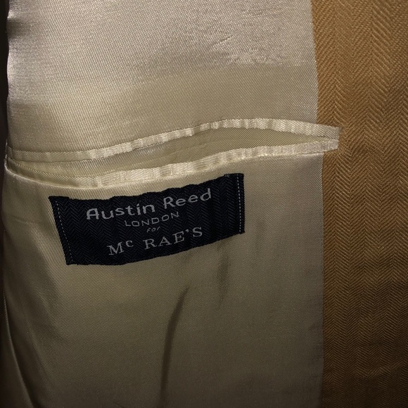 Blazer - Picture 2 of 2